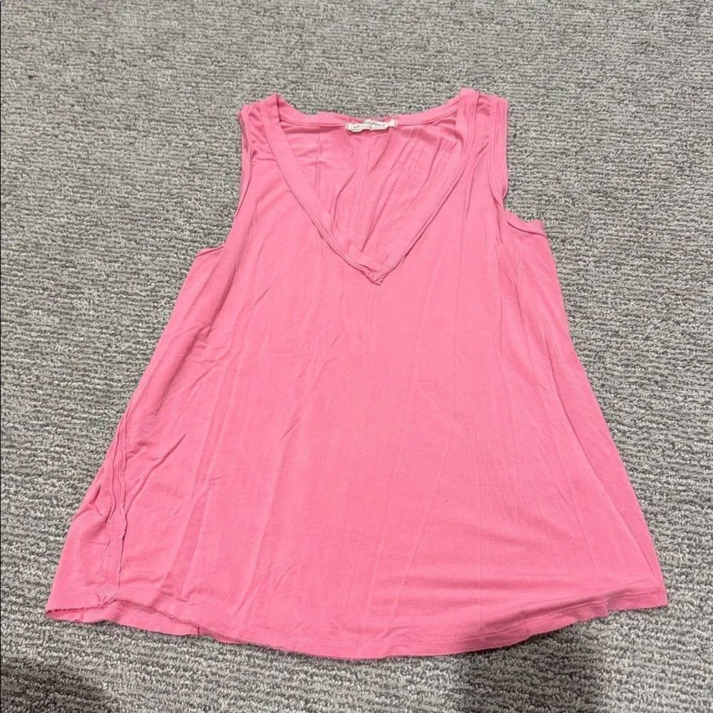 We The Free Pink V-Neck Top
Excellent condition
